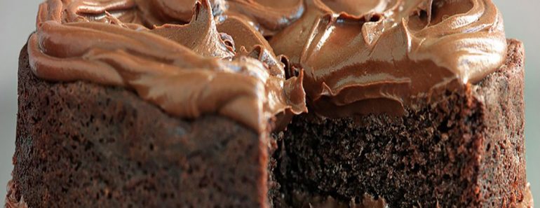 Fluffy Chocolate Fudge Cake Recipe