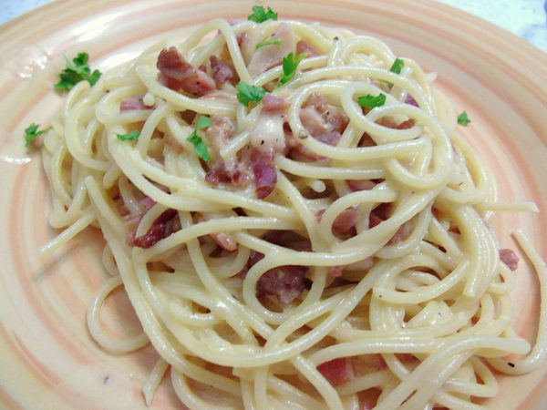 Spaghetti Carbonara (Spaghetti alla Carbonara) – Traditional Italian Recipe