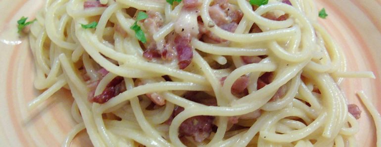 Spaghetti Carbonara (Spaghetti alla Carbonara)